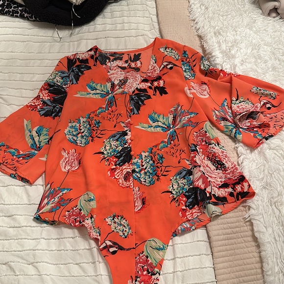 Blouse bundle - Picture 2 of 2